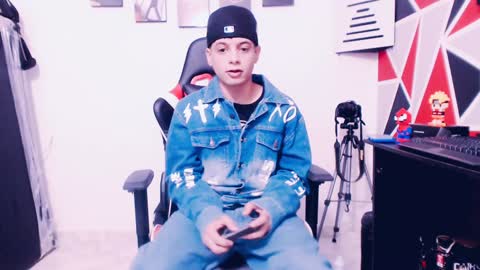 Snapshot of indomitablebeast chatting on December 20, 2024, 3:58 am matias online show from December 20, 2024, 3:58 am