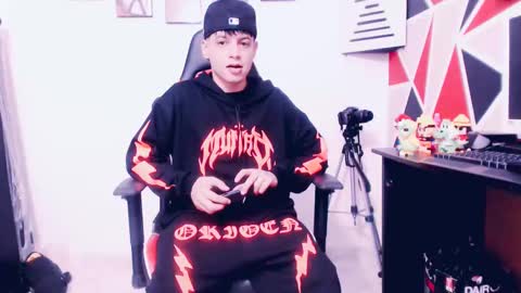 Snapshot of indomitablebeast chatting on March 8, 2025, 5:17 am matias online show from March 8, 2025, 5:17 am