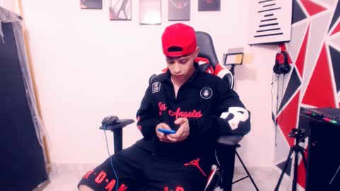 matias online show from December 16, 2025, 4:17 am