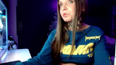 InesDesire online show from January 7, 2025, 9:35 pm