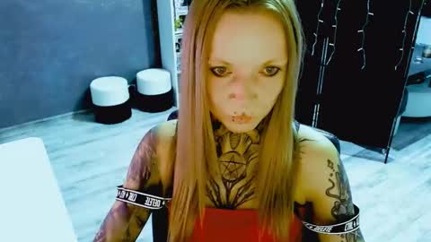 InesDesire online show from October 8, 2025, 5:43 pm