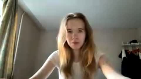Sofia online show from May 19, 2026, 1:17 pm
