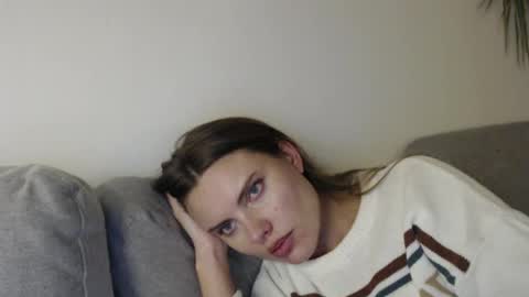 Sweet girl online show from December 1, 2024, 9:48 pm