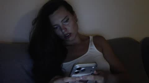 Sweet girl online show from June 26, 2026, 9:19 pm