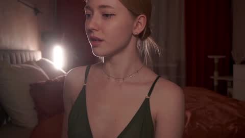 Snapshot of infinitysoul_ chatting on January 13, 2025, 9:09 pm Alexa..  Inst     Fansly infinitysoul  online show from January 13, 2025, 9:09 pm