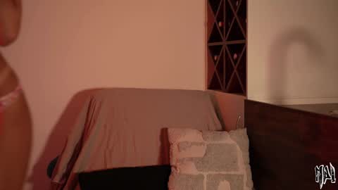 Snapshot of informal_ chatting on September 21, 2025, 9:49 pm MAL ---  online show from September 21, 2025, 9:49 pm