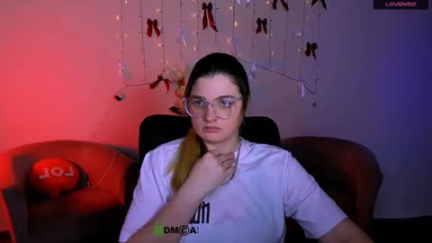 Snapshot of inga_gree chatting on February 4, 2026, 8:14 pm inga_gree online show from February 4, 2026, 8:14 pm