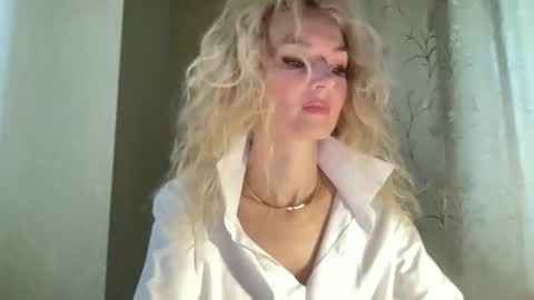 Snapshot of ingacat chatting on March 30, 2026, 7:20 am IngaCat online show from March 30, 2026, 7:20 am