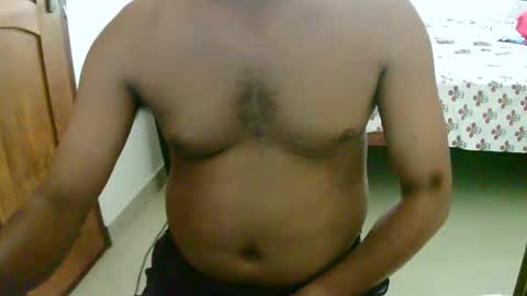 Inglorious Hairy Uncut online show from February 27, 2025, 8:06 am