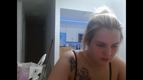 Snapshot of ingrid6969 chatting on October 3, 2025, 5:43 pm Ingrid online show from October 3, 2025, 5:43 pm