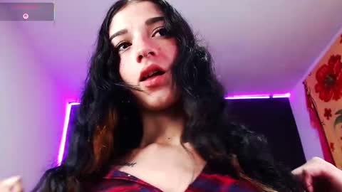 Ingrid Zese online show from October 13, 2025, 7:03 pm
