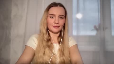 iniva05 online show from March 25, 2026, 1:28 pm