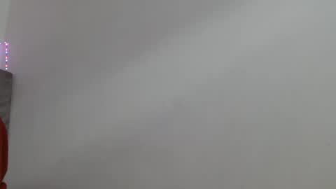 lyan onlyfans n linda online show from September 22, 2025, 4:31 pm