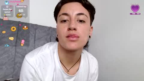 lyan onlyfans n linda online show from October 7, 2025, 5:43 pm