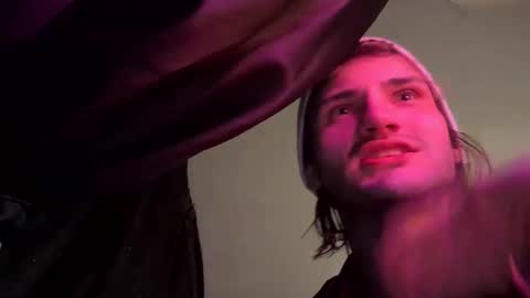 Snapshot of inmecum chatting on March 1, 2026, 7:32 am inmecum online show from March 1, 2026, 7:32 am