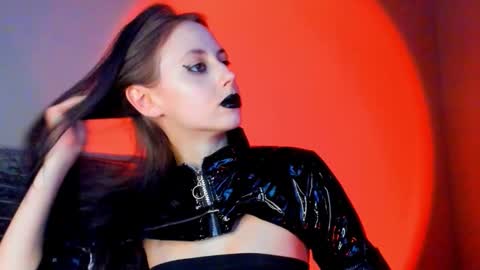 Venera  online show from February 6, 2026, 4:21 pm