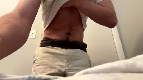 innocent_college_hunk online show from April 27, 2026, 10:52 pm