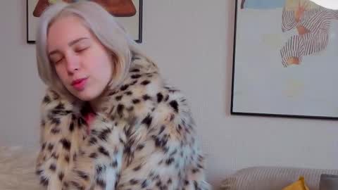 Kate online show from February 26, 2026, 3:16 am