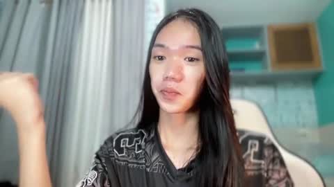 Snapshot of innocent_reign69 chatting on July 23, 2026, 5:22 pm Reign online show from July 23, 2026, 5:22 pm