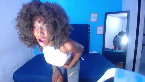 Snapshot of innocent_sexybaby chatting on October 27, 2025, 8:13 pm innocent_sexybaby online show from October 27, 2025, 8:13 pm