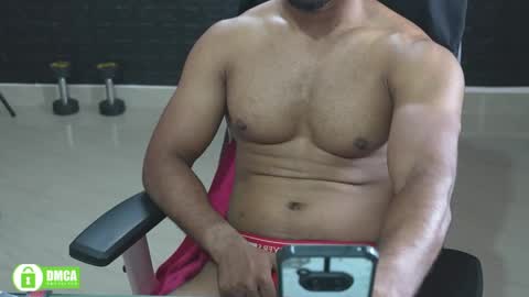 Snapshot of insanestud_miles chatting on June 3, 2026, 7:11 am Miles online show from June 3, 2026, 7:11 am