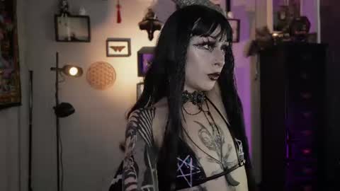 Snapshot of insania_999 chatting on June 18, 2026, 4:33 pm SANIA online show from June 18, 2026, 4:33 pm