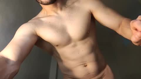 Snapshot of insistente chatting on April 16, 2026, 2:29 pm INSTAGRAM camilodlx online show from April 16, 2026, 2:29 pm