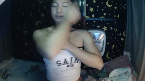 MAXINE online show from March 4, 2025, 1:55 am