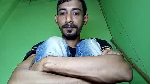 interne8famous online show from December 1, 2025, 10:53 am