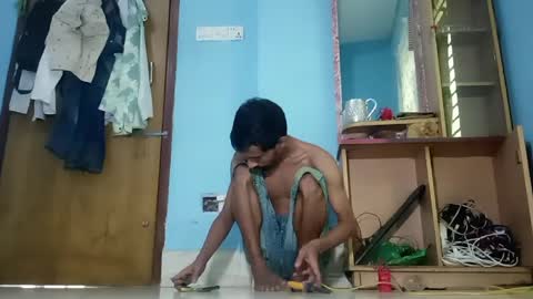 interne8famous online show from April 2, 2026, 6:33 am