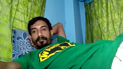 interne8famous online show from April 13, 2026, 4:29 am