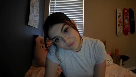 kat online show from October 15, 2025, 9:48 pm