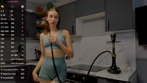 Snapshot of internetsexplorer chatting on December 9, 2024, 1:40 am Bernadette  Join  online show from December 9, 2024, 1:40 am