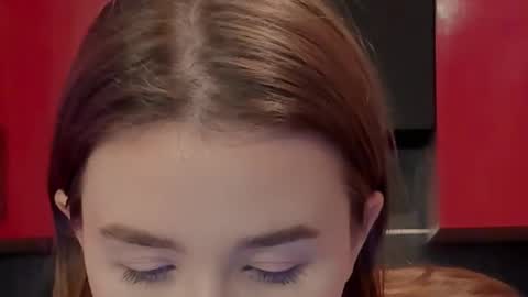 Snapshot of internetsexplorer chatting on March 12, 2025, 3:40 pm Bernadette  Join  online show from March 12, 2025, 3:40 pm