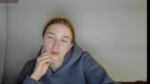 Snapshot of internetsexplorer chatting on November 2, 2025, 4:26 am Bernadette  Join  online show from November 2, 2025, 4:26 am