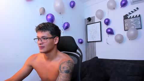 Snapshot of interracial_wallen chatting on November 7, 2025, 3:28 am Damian Sam Jack Daniel and James online show from November 7, 2025, 3:28 am