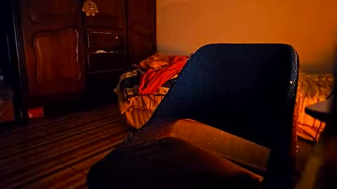 Snapshot of inthegrass chatting on December 20, 2025, 5:47 am kirie online show from December 20, 2025, 5:47 am