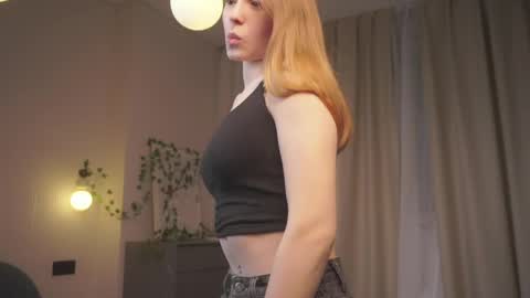 Avie online show from June 6, 2026, 6:45 pm