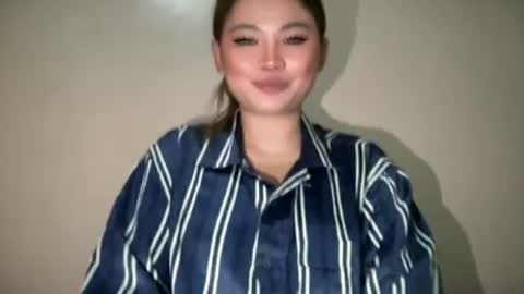 Snapshot of into_the_nightxxx chatting on June 15, 2026, 5:53 am KATH online show from June 15, 2026, 5:53 am