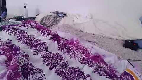 Snapshot of intrepideminence chatting on February 20, 2026, 2:19 am Andres online show from February 20, 2026, 2:19 am