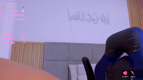 Snapshot of iori_21 chatting on January 13, 2025, 11:06 pm iori online show from January 13, 2025, 11:06 pm