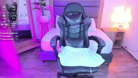 Snapshot of irantzu_hank chatting on February 5, 2025, 3:31 pm Irantzu online show from February 5, 2025, 3:31 pm