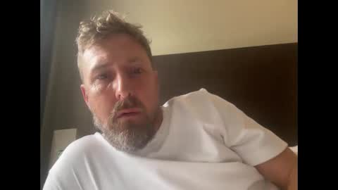 naughty couple online show from February 16, 2025, 12:10 pm