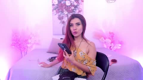 Iris Rosse online show from September 21, 2025, 4:08 pm
