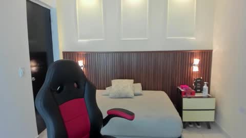 Snapshot of irina_palvin chatting on November 10, 2025, 12:37 pm irina_palvin online show from November 10, 2025, 12:37 pm