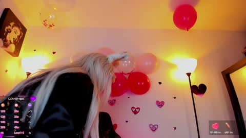 Snapshot of irinaa_scarlett chatting on February 7, 2025, 12:42 am Irinaa Scarlett online show from February 7, 2025, 12:42 am