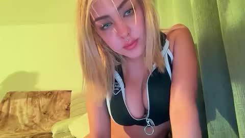 Im Irina  online show from February 10, 2026, 3:43 am