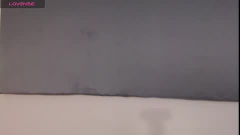 Instagram iris caprice online show from December 16, 2024, 2:57 am