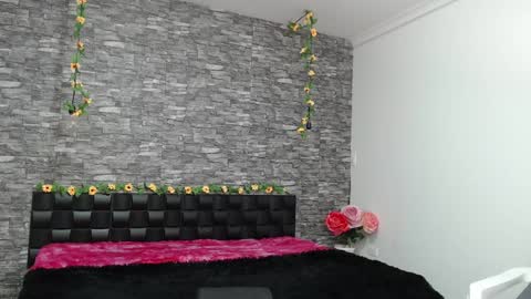 Snapshot of iris_joi chatting on December 13, 2024, 4:54 am Iirs online show from December 13, 2024, 4:54 am