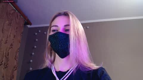 Lily online show from November 1, 2025, 4:31 pm